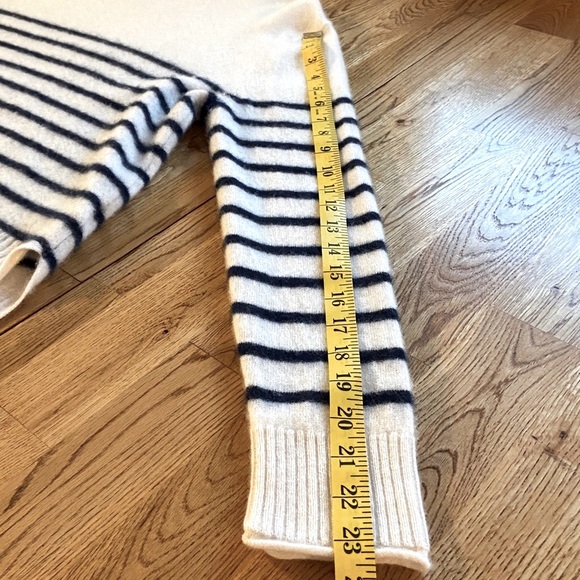 Rachel Zoe 100% Cashmere White and Navy Striped Sweater XL - Picture 12 of 14